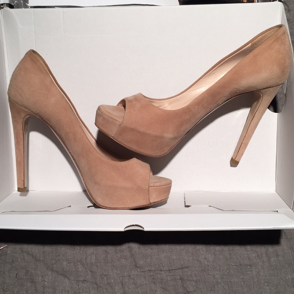Miu Miu blush nude peep toes